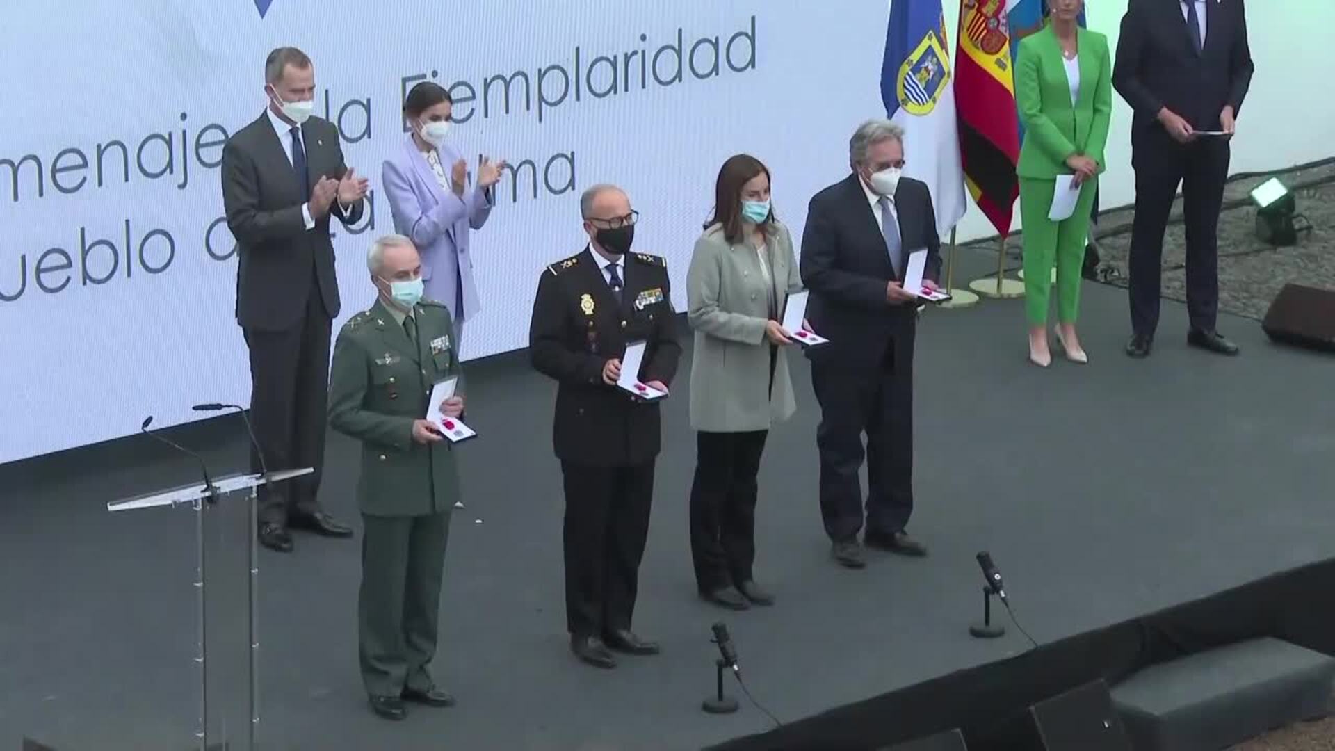 Moreno aplaude la solidaridad de los andaluces, que recauda más de 180.000 euros para La Palma