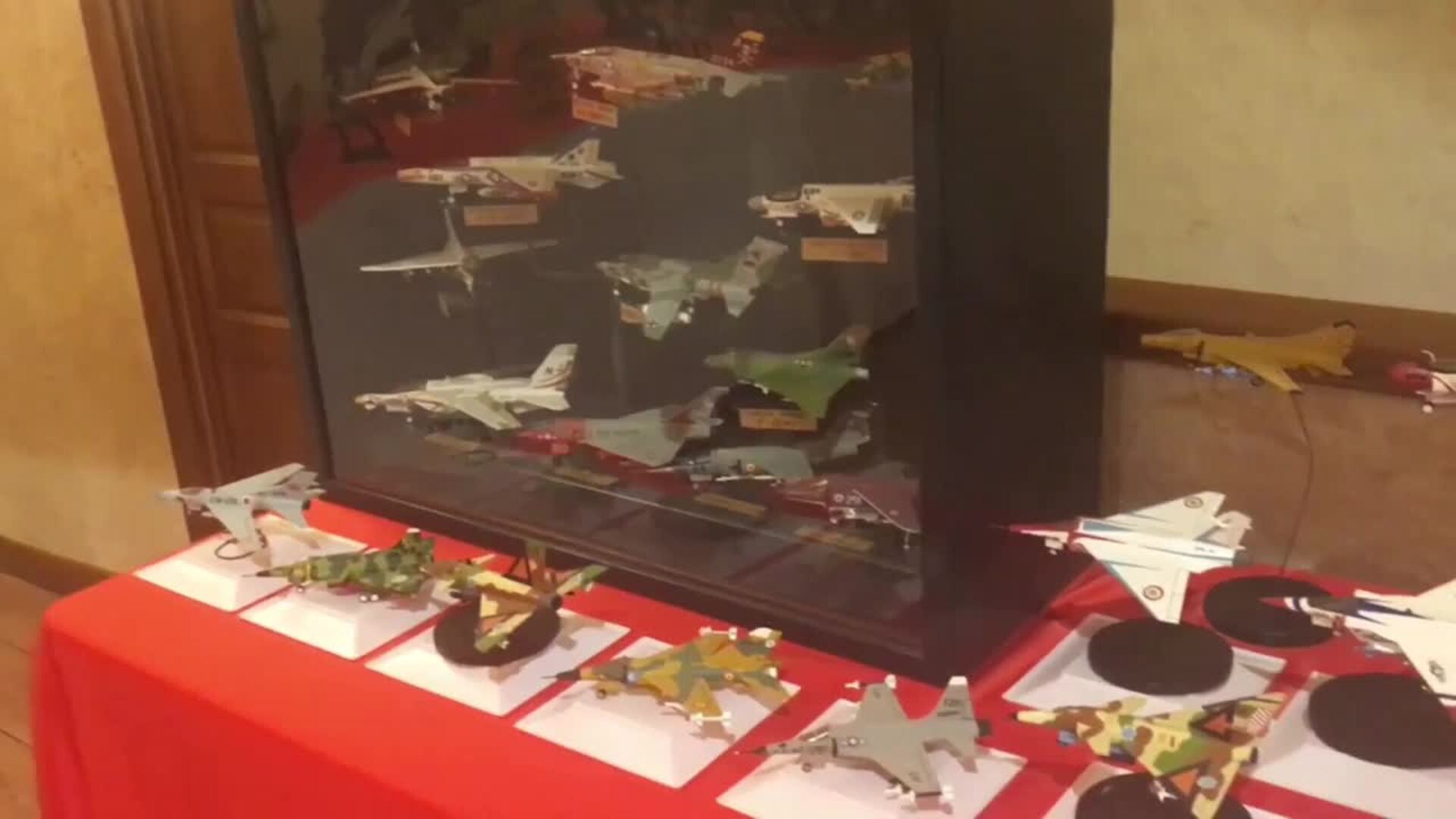 Imaginación y reciclaje en la exposición de modelismo &#039;Toda una vida&#039;