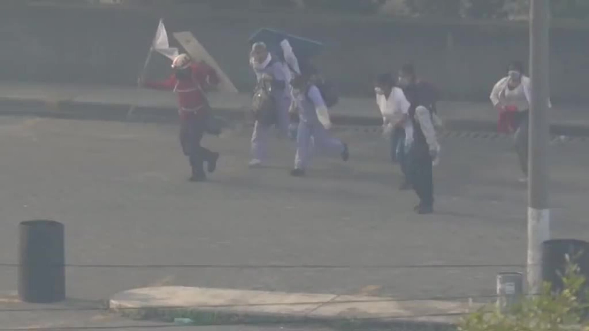 Ecuador declara el estado de excepción e impone toque de queda por la movilización indígena