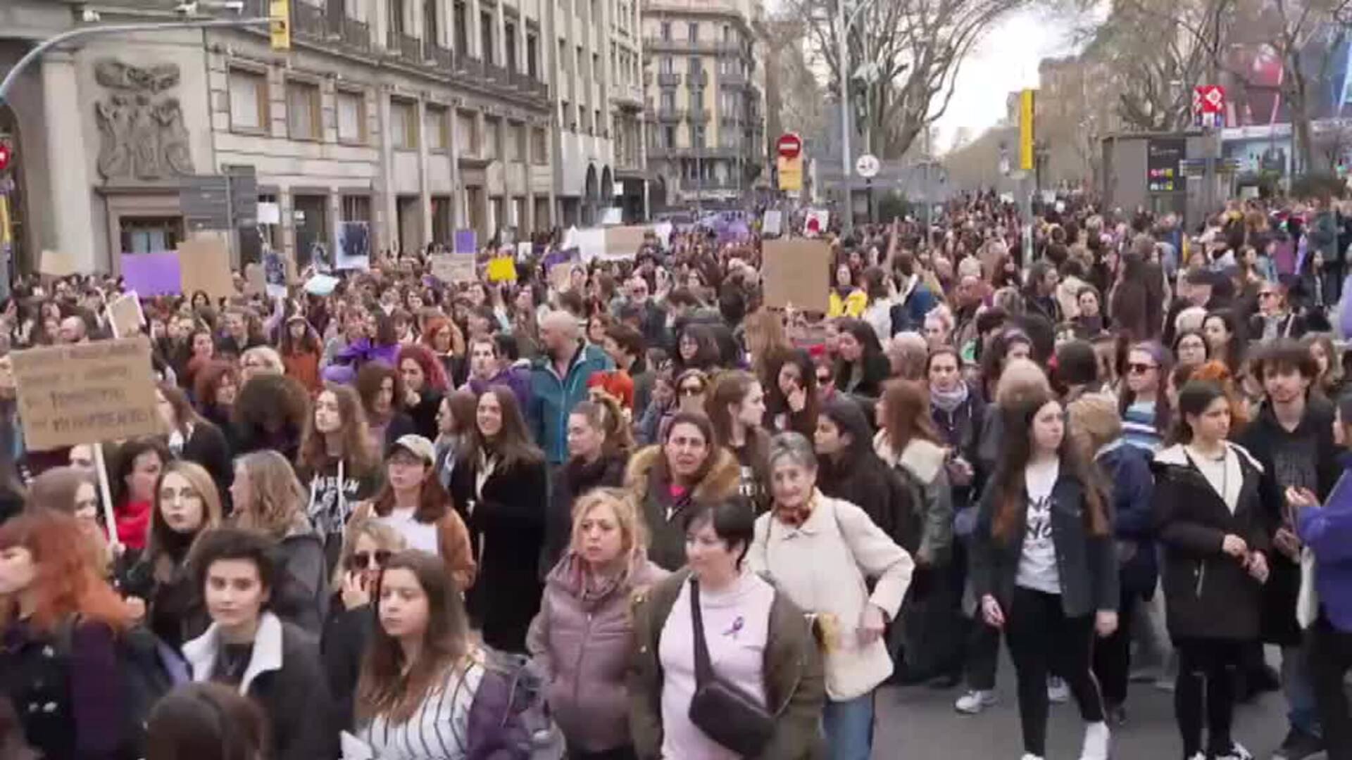 El feminismo reclama en las calles derechos y libertades para todas las mujeres