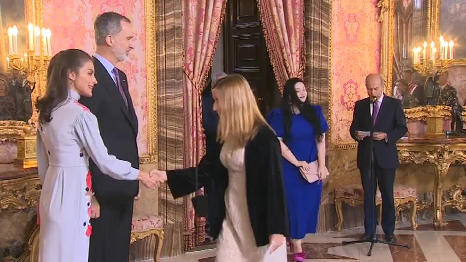 Primer acto oficial de la Casa Real sin mascarillas