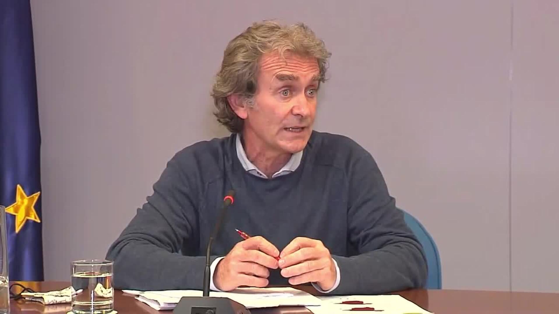 Simón avisa de que España no está en condiciones de relajar las medidas