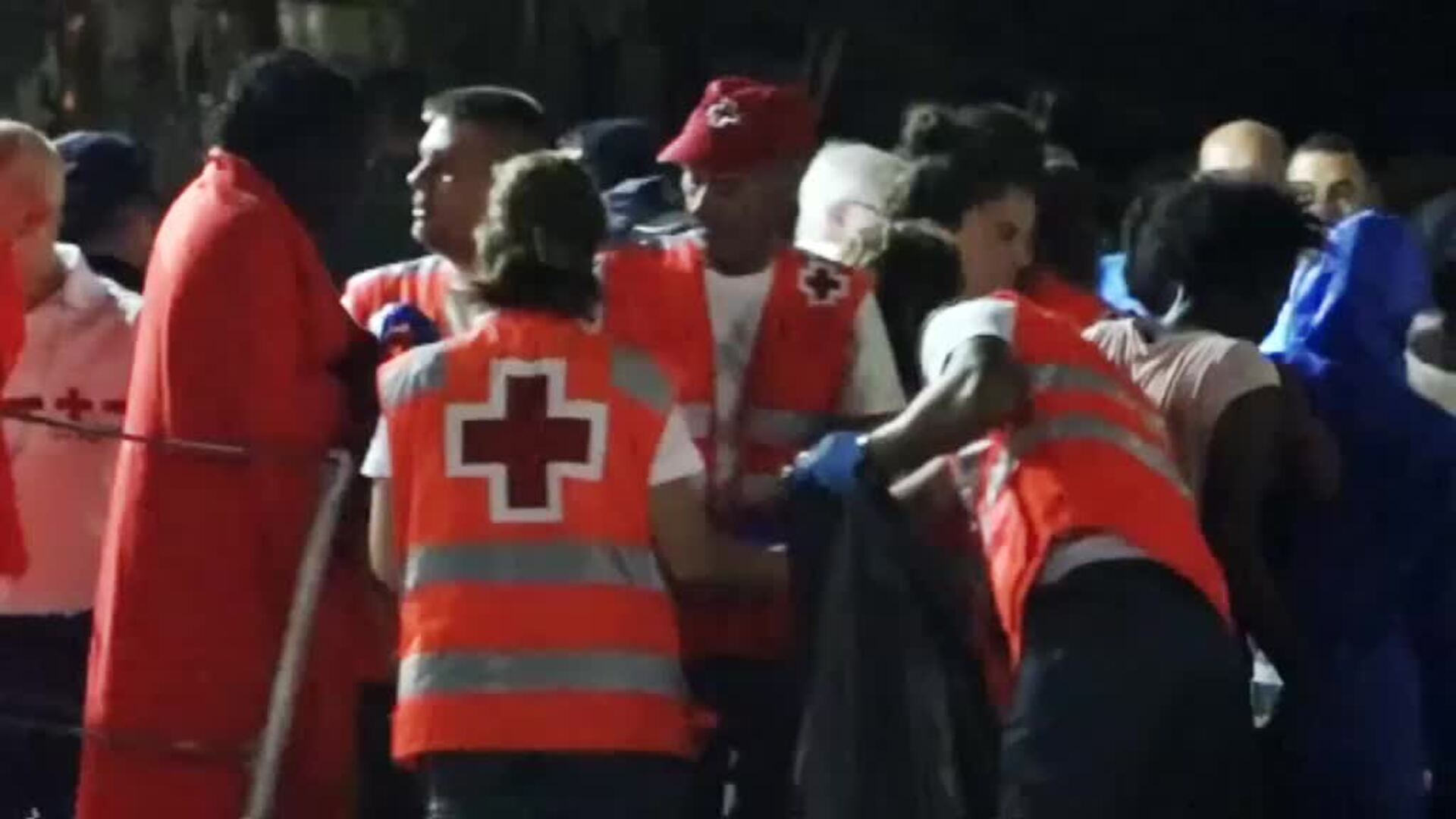 Dos embarcaciones llegan a las costas de Almería