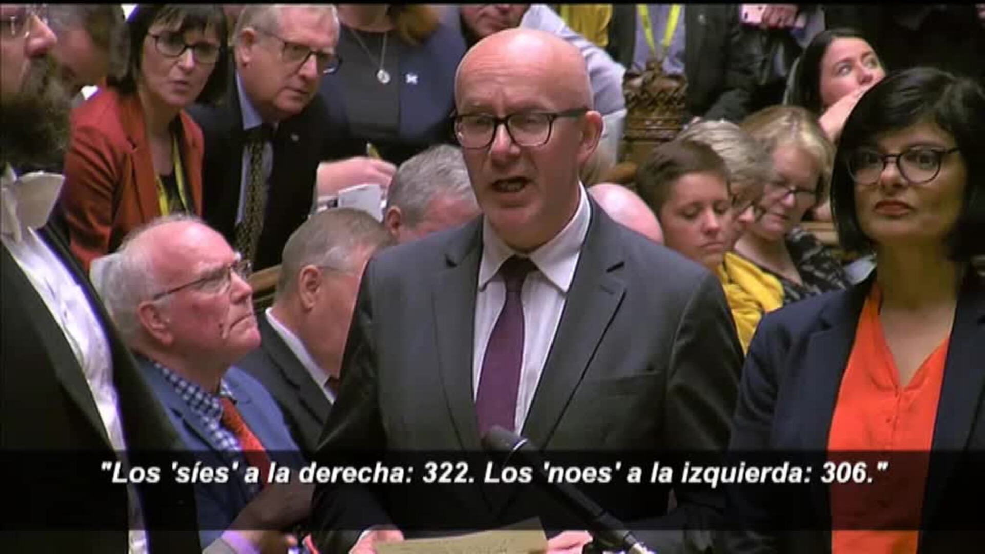 El Parlamento británico obliga a Johnson a prorrogar el Brexit