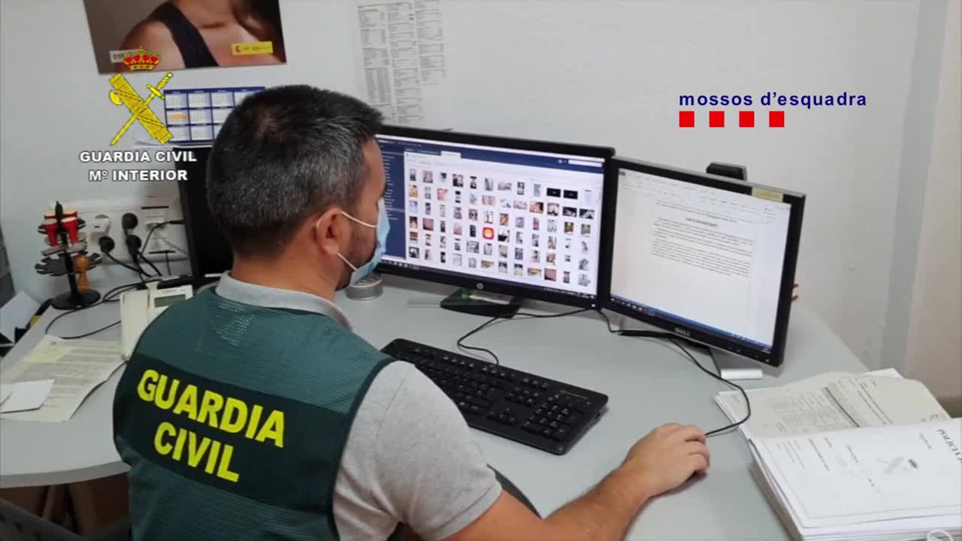 Un detenido y tres investigados por coaccionar a menores para que se desnudaran