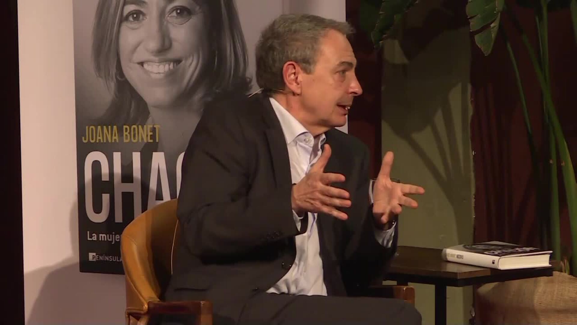 Zapetero y Joana Bonet ponen en valor el feminismo de Carme Chacón