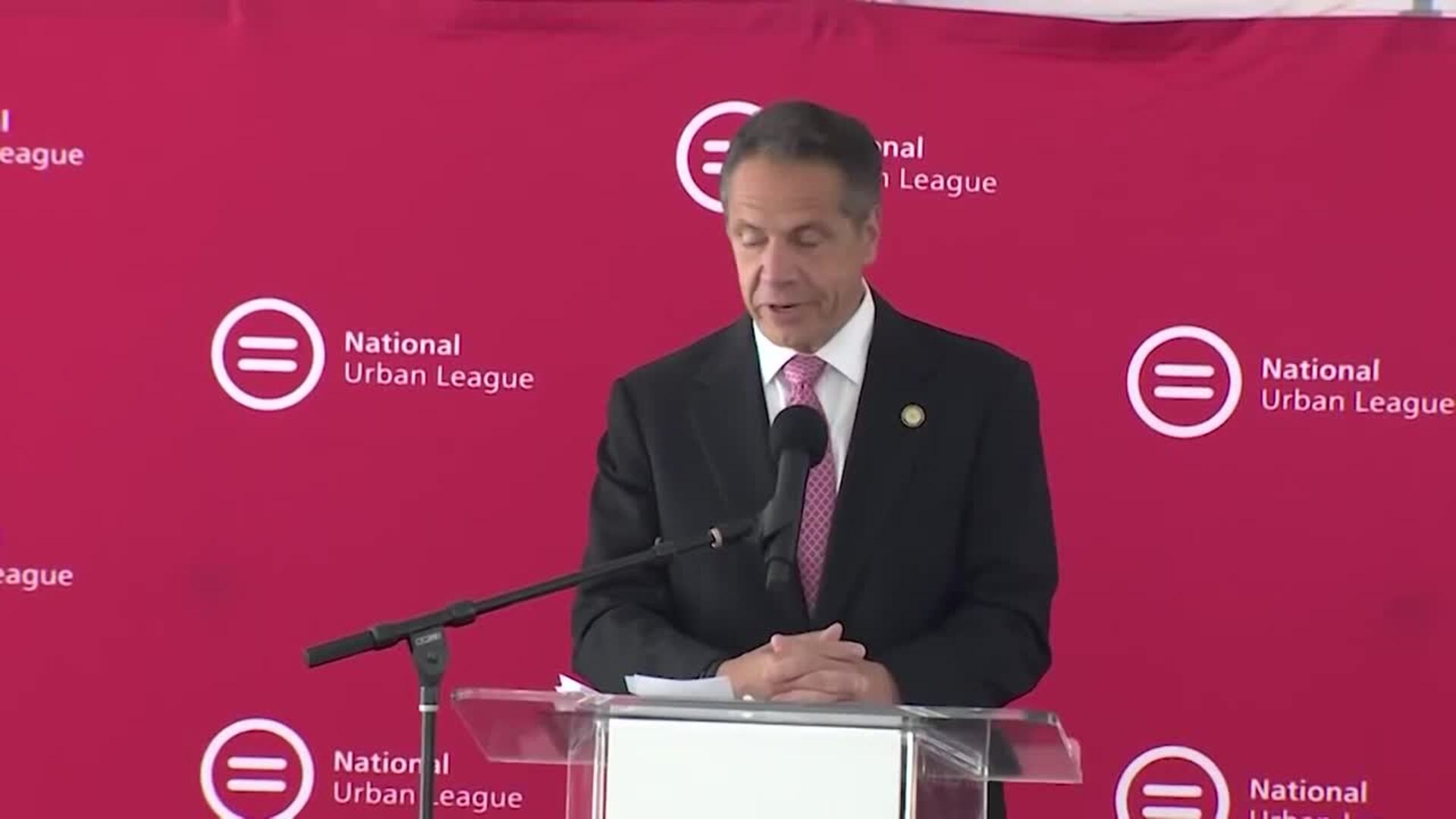 El gobernador de Nueva York dimite tras las acusaciones de acoso