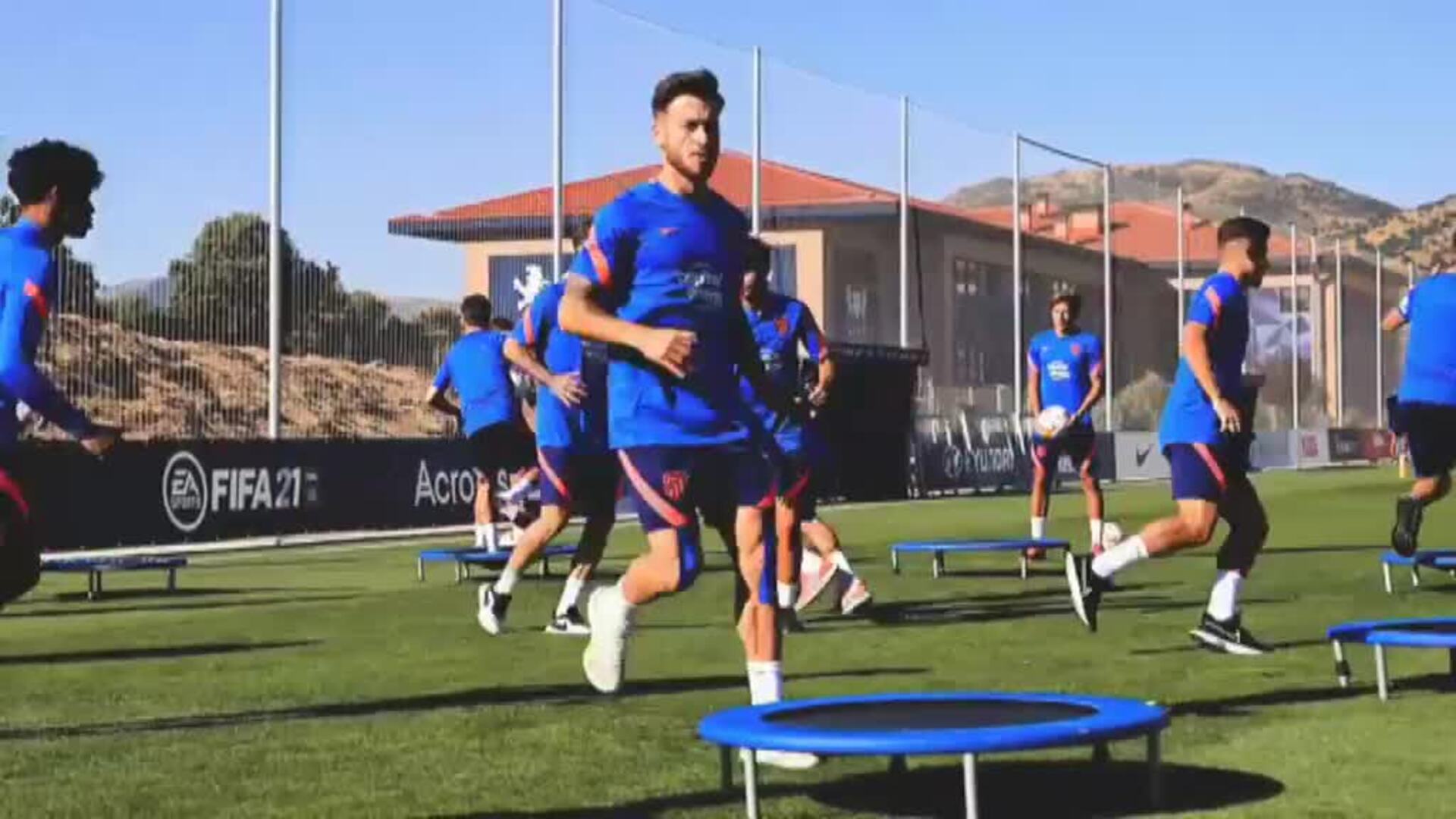 Saúl vuelve a ejercitarse con el grupo en Los Angeles de San Rafael