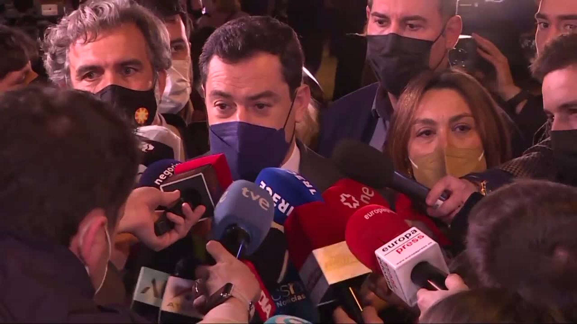 Moreno defiende dar &quot;tiempo y espacio&quot; a Casado