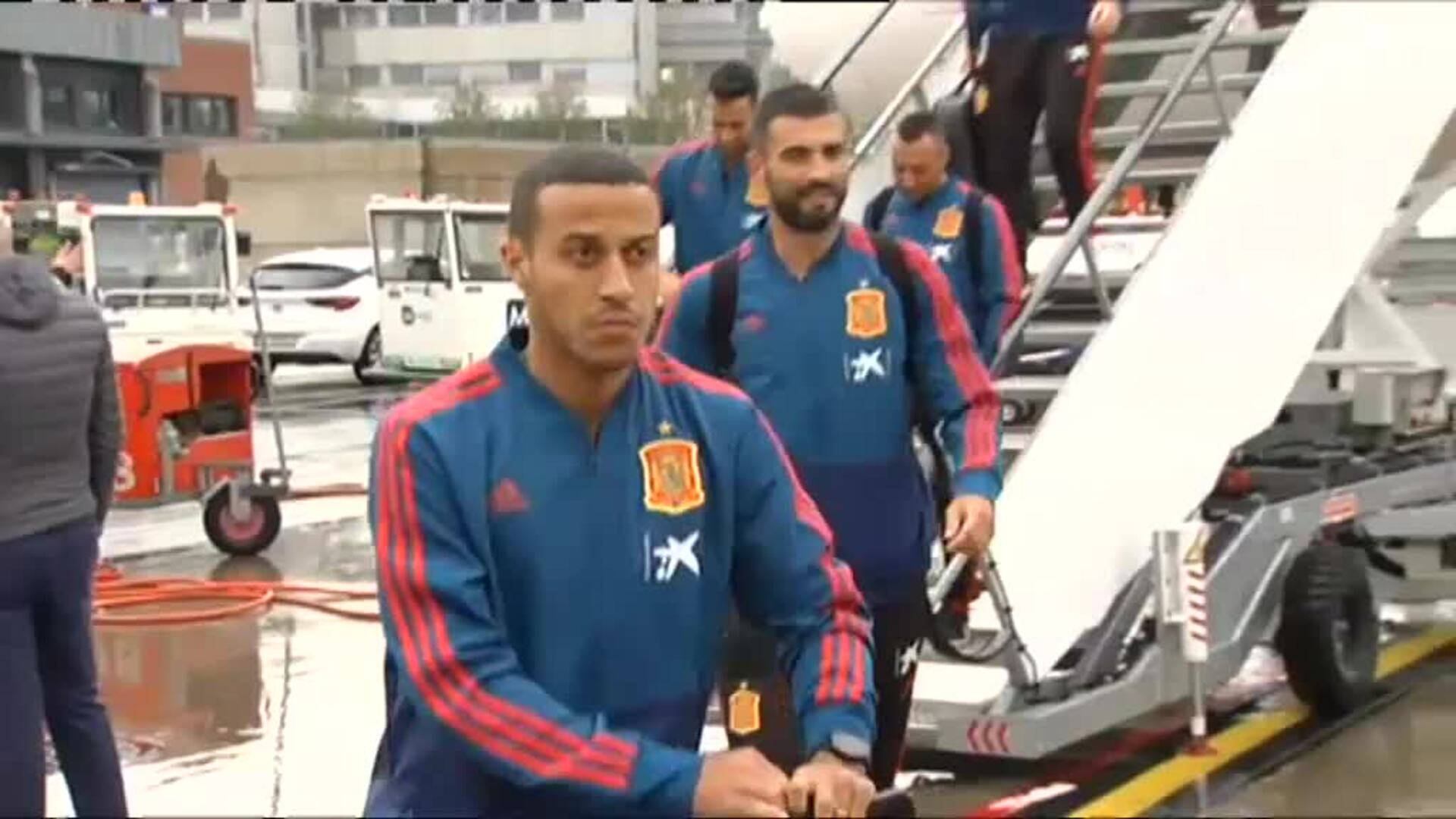 La selección española de fútbol llega a Oslo