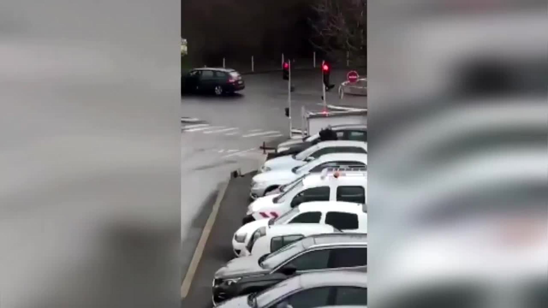 Al menos un muerto por un apuñalamiento a las afueras de París