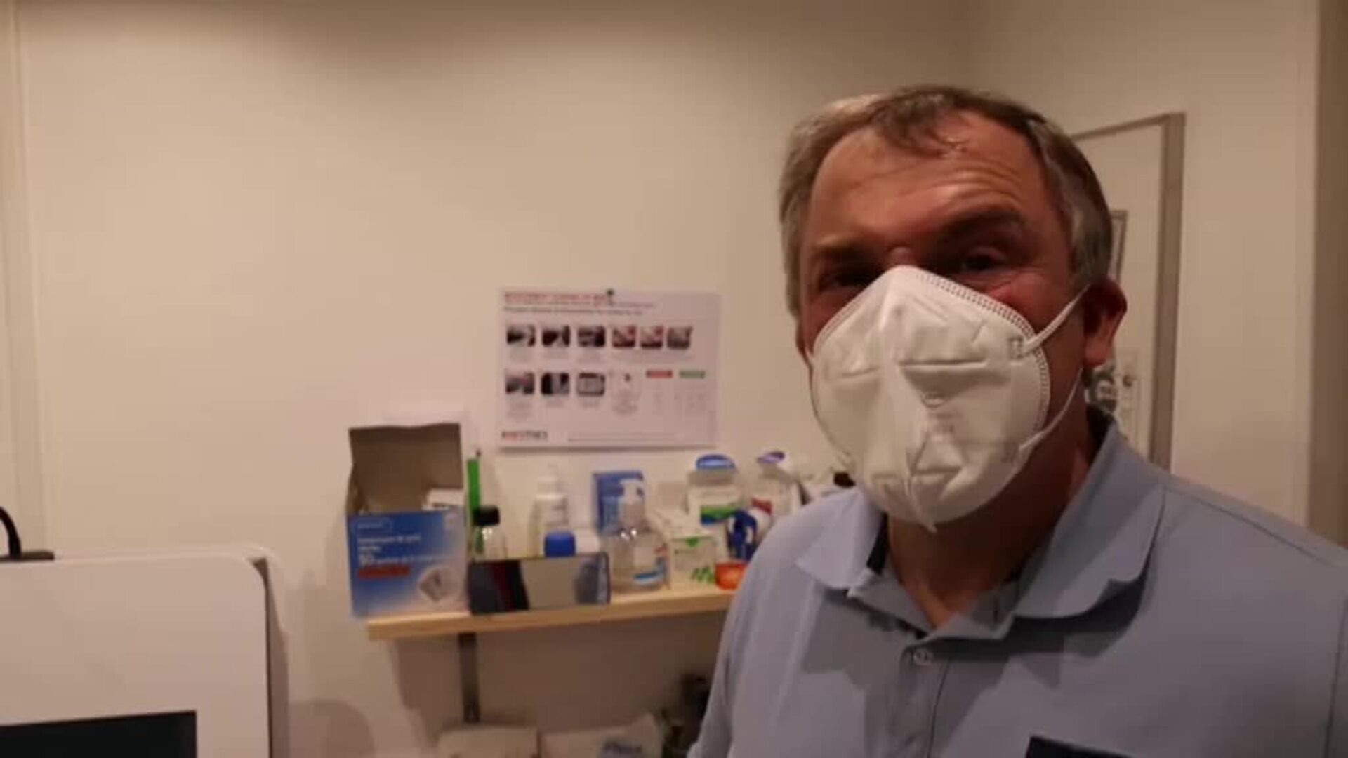 Desconcierto entre los franceses tras la suspensión de la vacuna de AstraZeneca