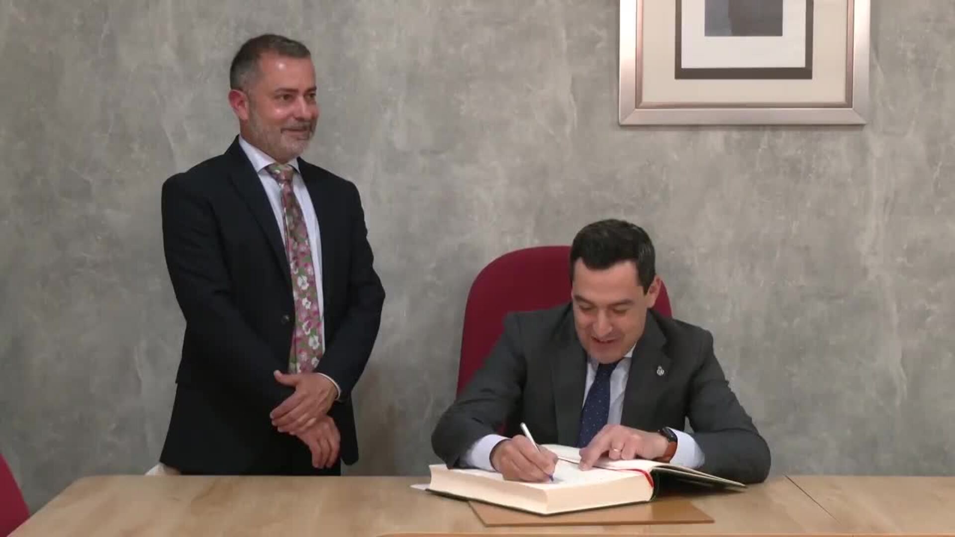 Moreno defiende que de la Andalucía rural &quot;sale lo mejor de la tierra&quot; y la &quot;obligación de cooperar&quot;