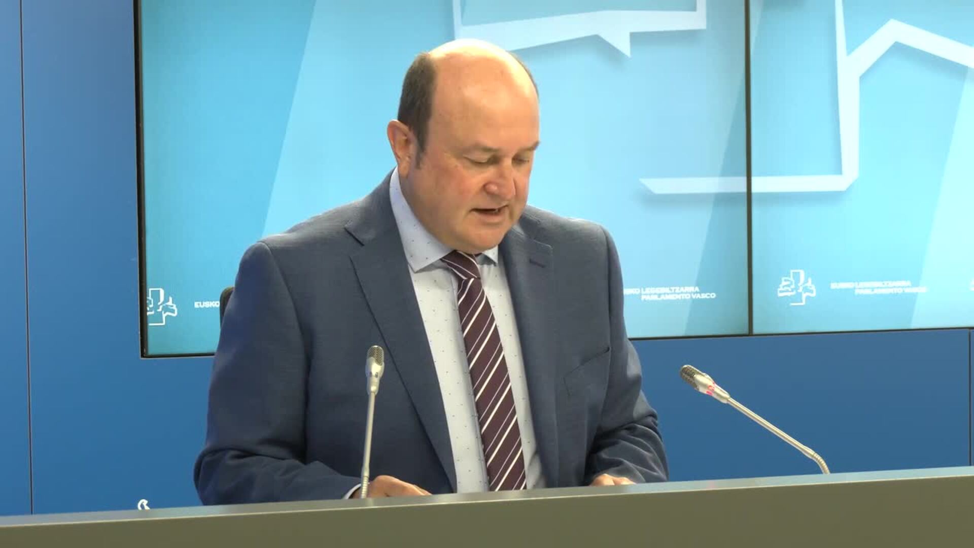 El PNV, &quot;contento y comprometido&quot; con el acuerdo: &quot;Es lo que necesita Euskadi&quot;