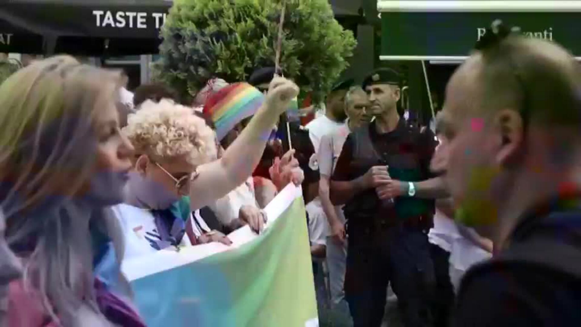 Kosovo sale a la calle para defender la igualdad LGBTQ+