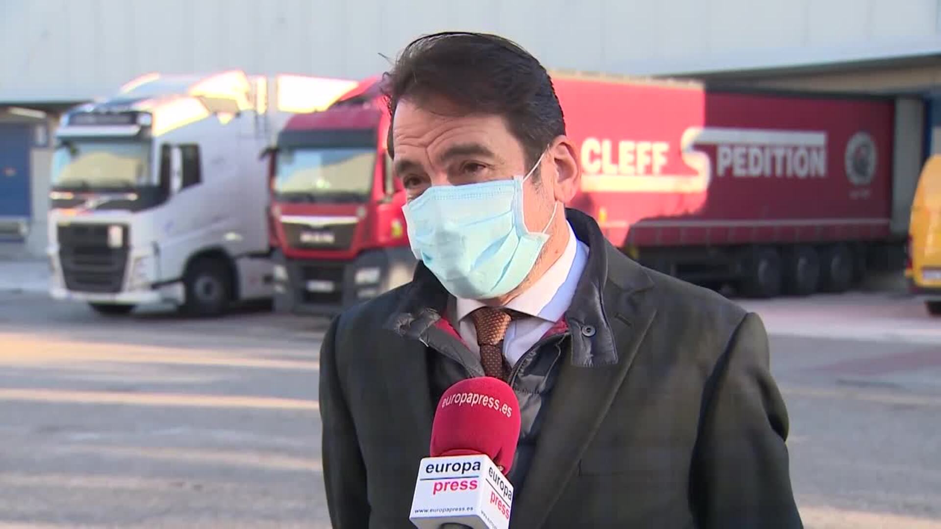 Las empresas de transporte instan al Gobierno a &quot;llegar a un acuerdo&quot; que evite el paro