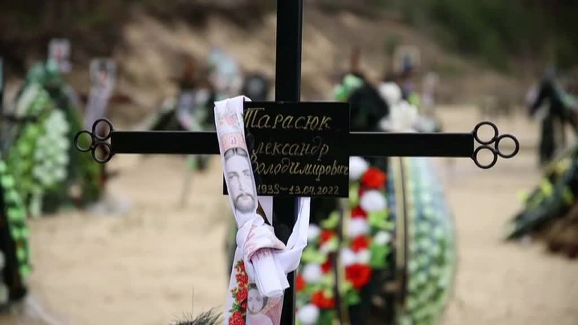 Un dron ofrece la desoladora imagen del inmenso cementerio de Irpin