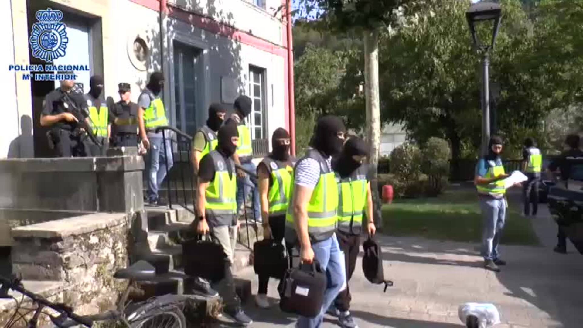 Policía y Guardia Civil detienen a cuatro presuntos yihadistas en Galicia y País Vasco