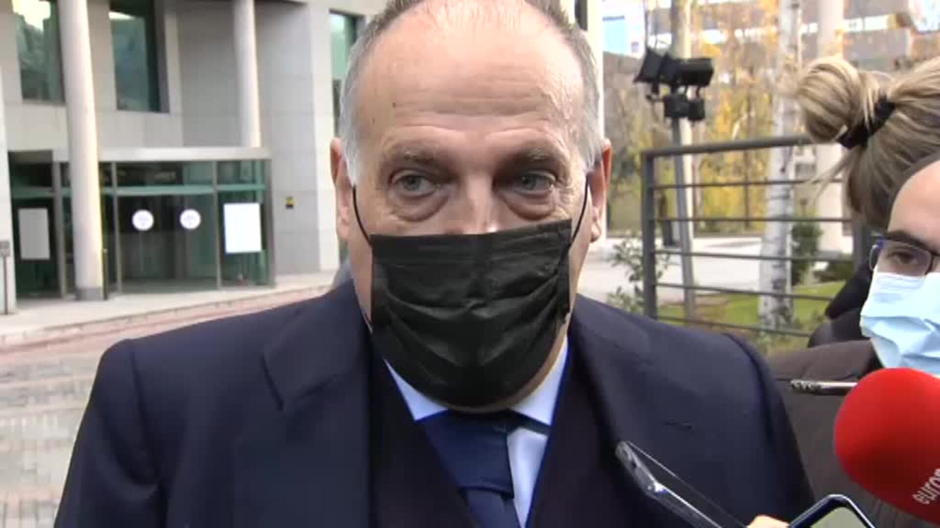 Tebas pide a Real Madrid, Barça y Athletic que reflexionen sobre su rechazo al acuerdo con el fondo CVC