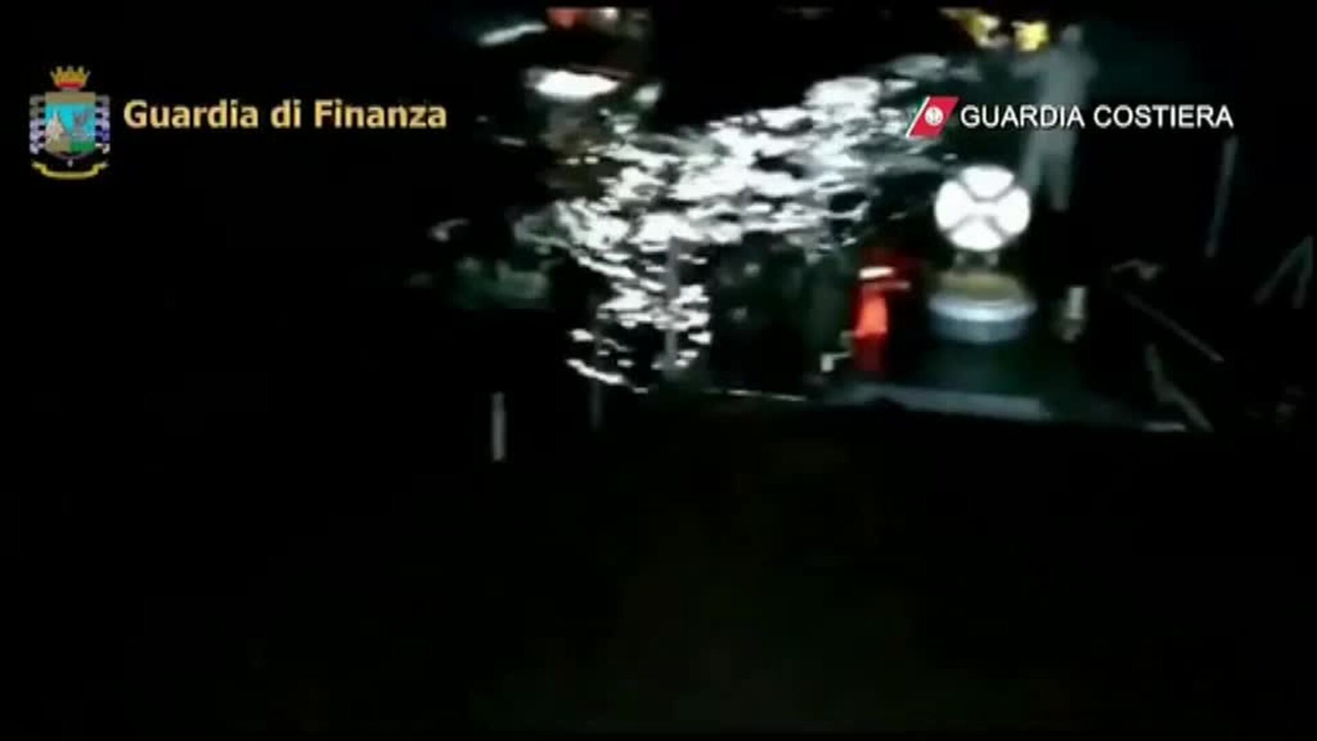 Dramático rescate de 47 migrantes de un naufragio en Lampedusa