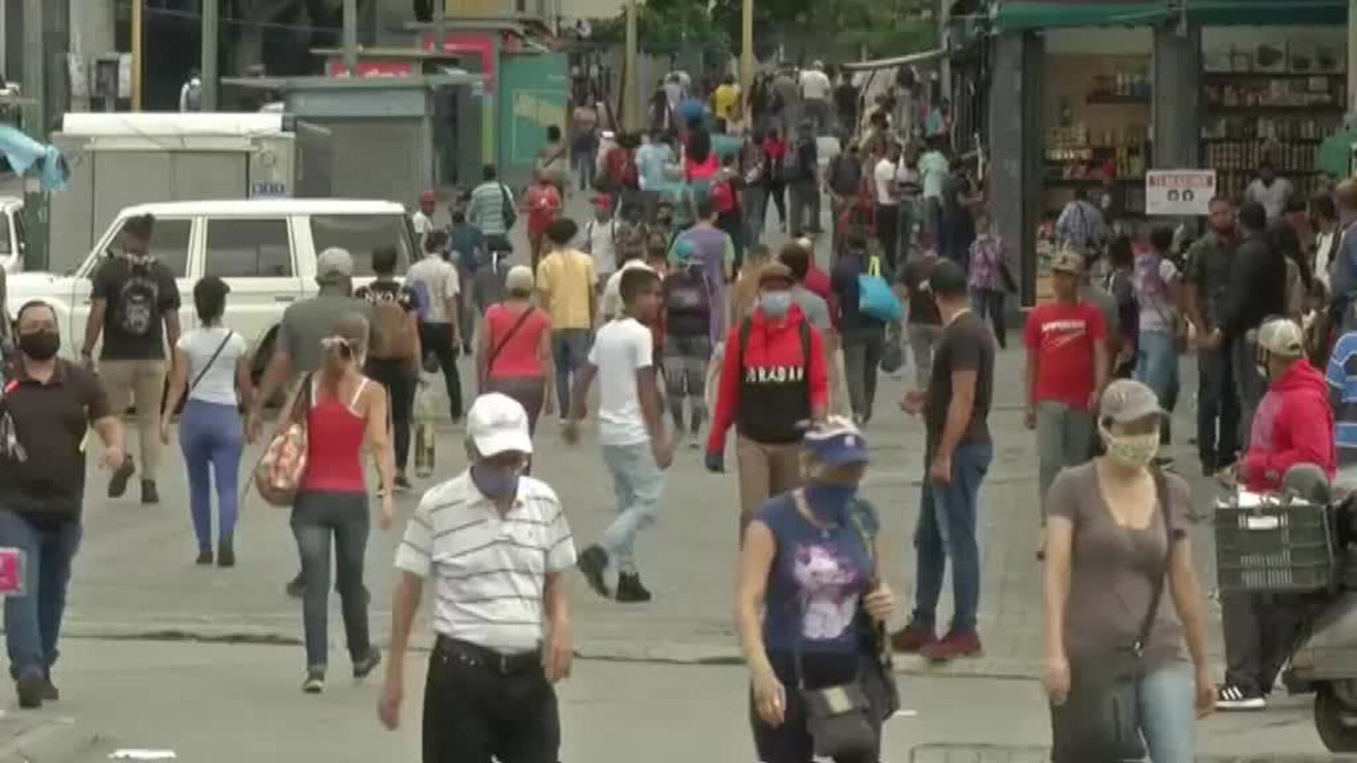 Malestar entre los venezolanos por la decisión de la oposición de no concurrir a las elecciones legislativas de diciembre