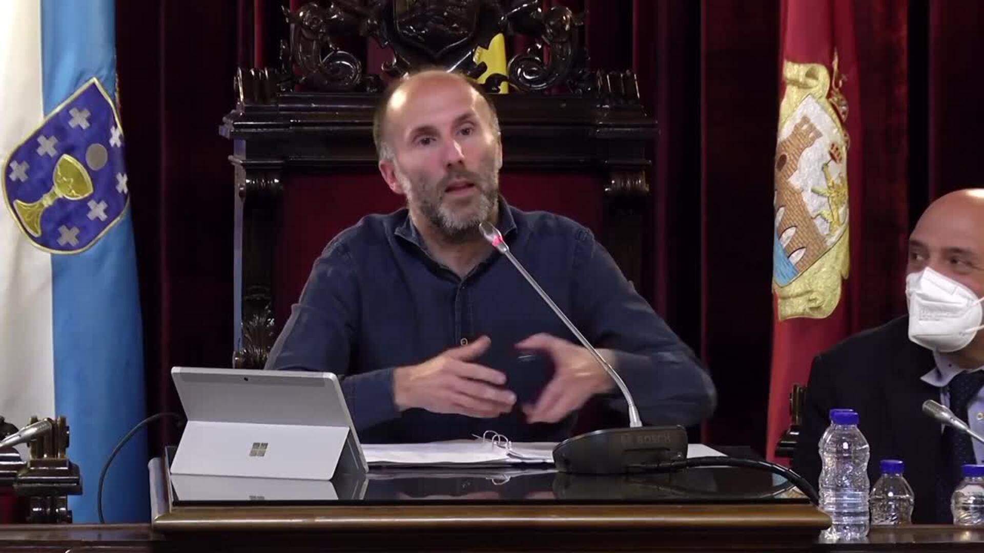 El PP de Ourense se abstiene y prospera la petición de dimisión al alcalde