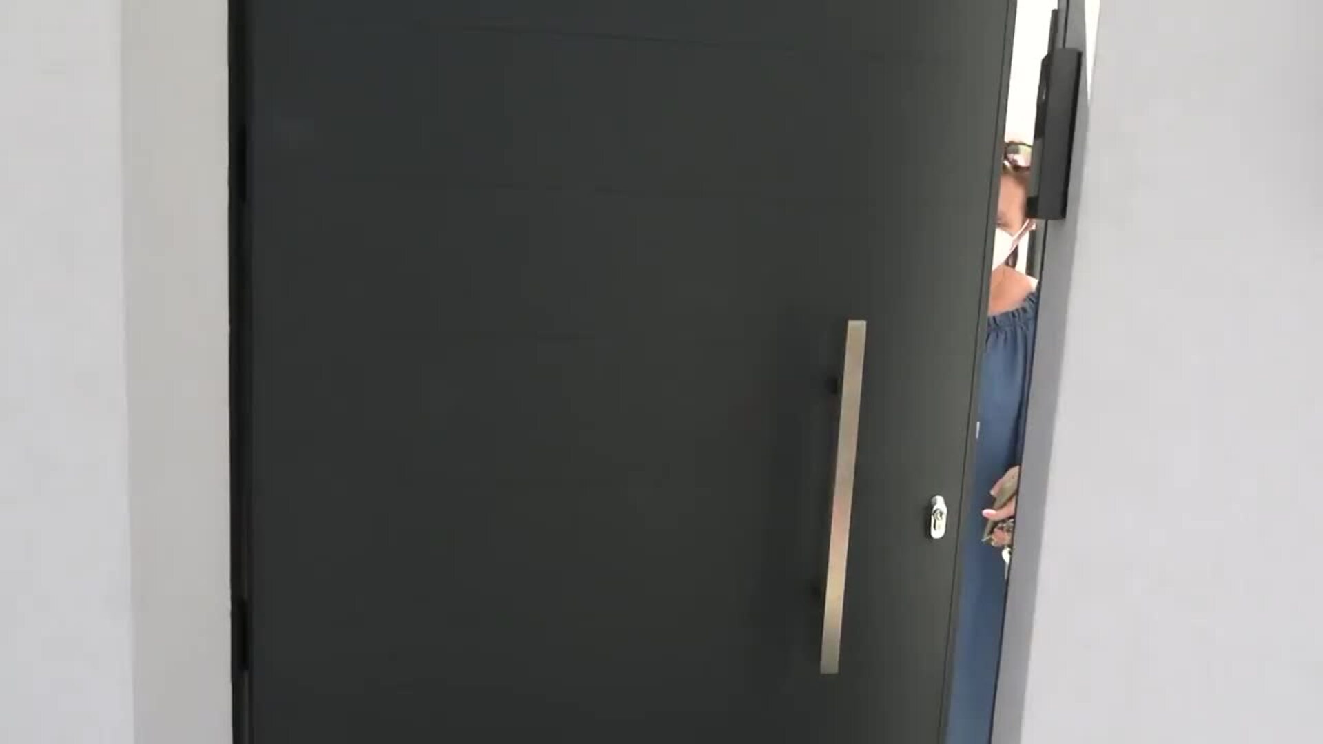 Jessica Bueno saborea su vuelta a Bilbao entregada a su bebé