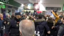 Greta Thunberg llega a Madrid y provoca el caos en Chamartín