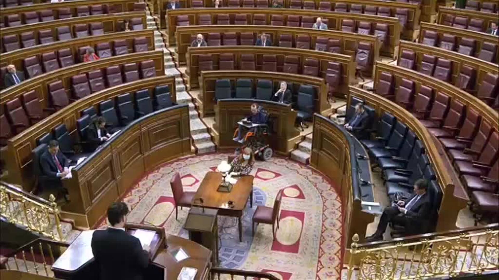 El portavoz de ERC en el Congreso, Gabriel Rufián, a su llegada al pleno