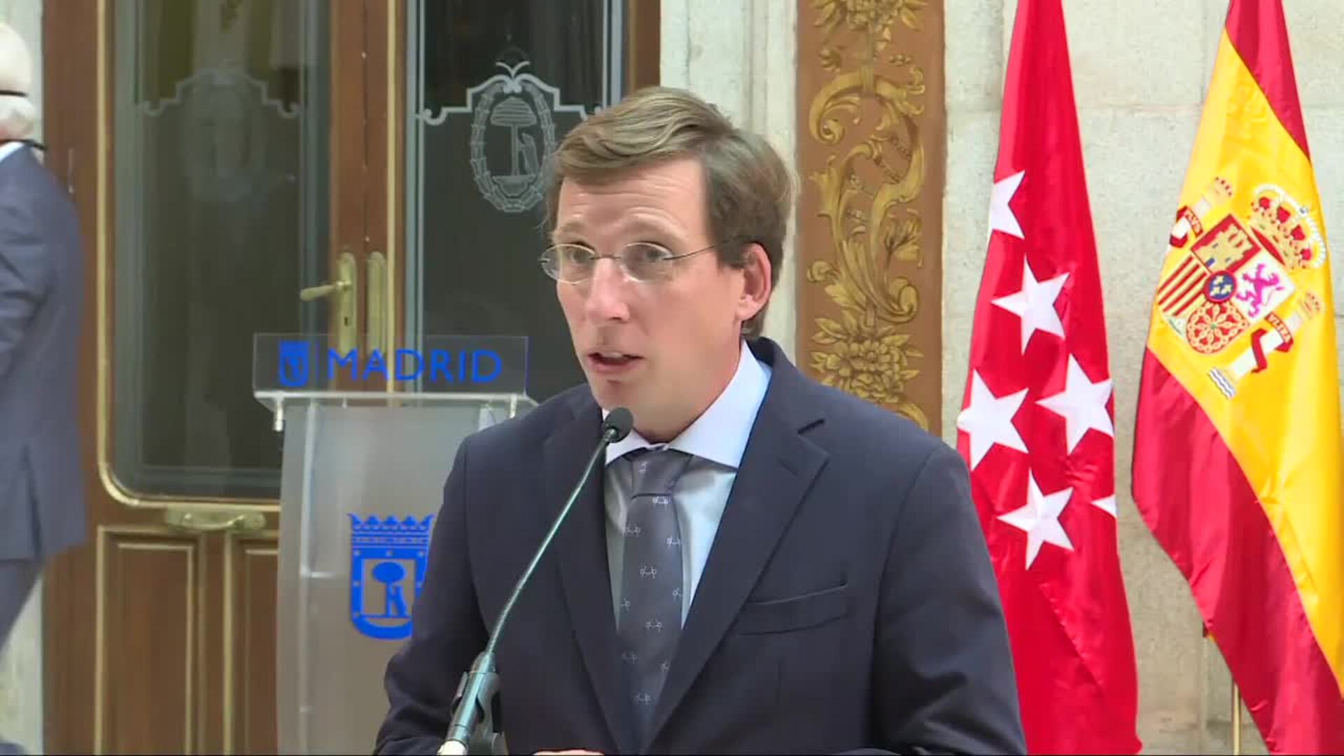 Almeida acusa de &quot;falta de empatía&quot; a Sánchez ante la subida de la luz