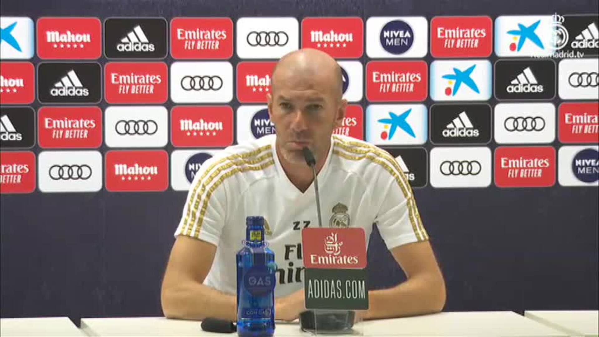 Zidane: &quot;Yo no le voy a decir nunca a un jugador lo que tiene que decir&quot;
