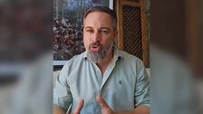 Abascal acusa al PSOE y al PP de promover una "invasión migratoria criminal" en España