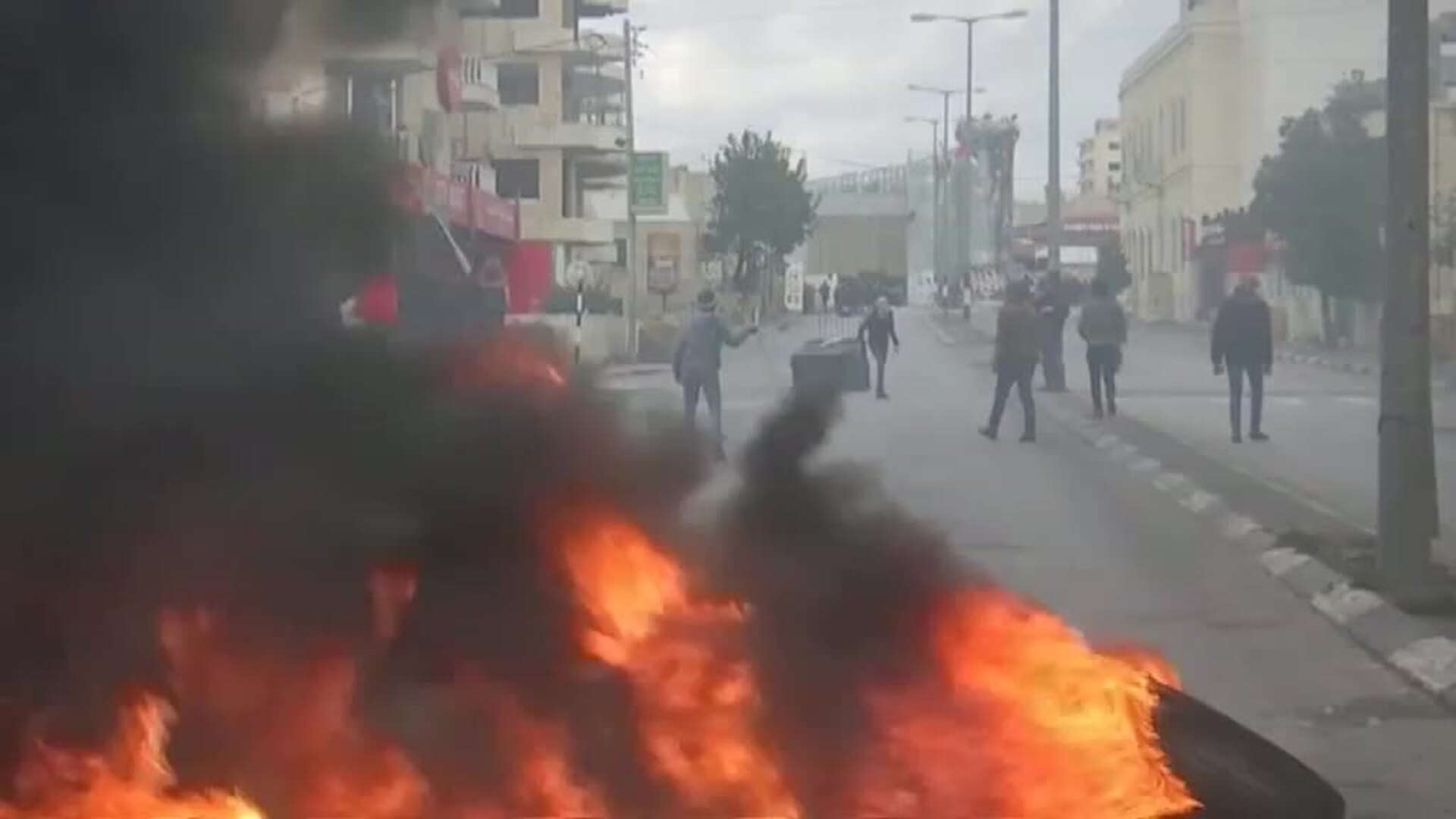 Los palestinos se enfrentan al ejército israelí en Belén