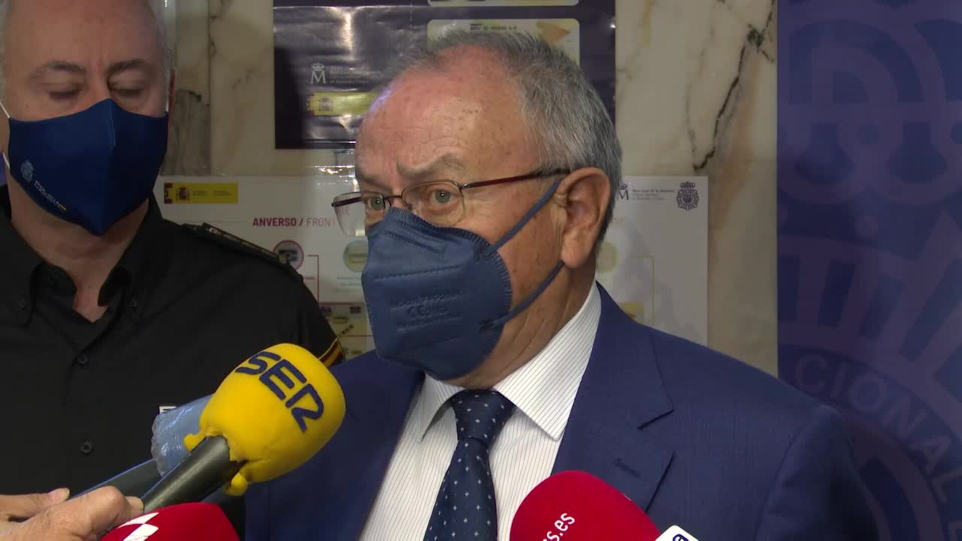 Álvarez pide a alcaldes programar &quot;sólo&quot; lo que puedan controlar