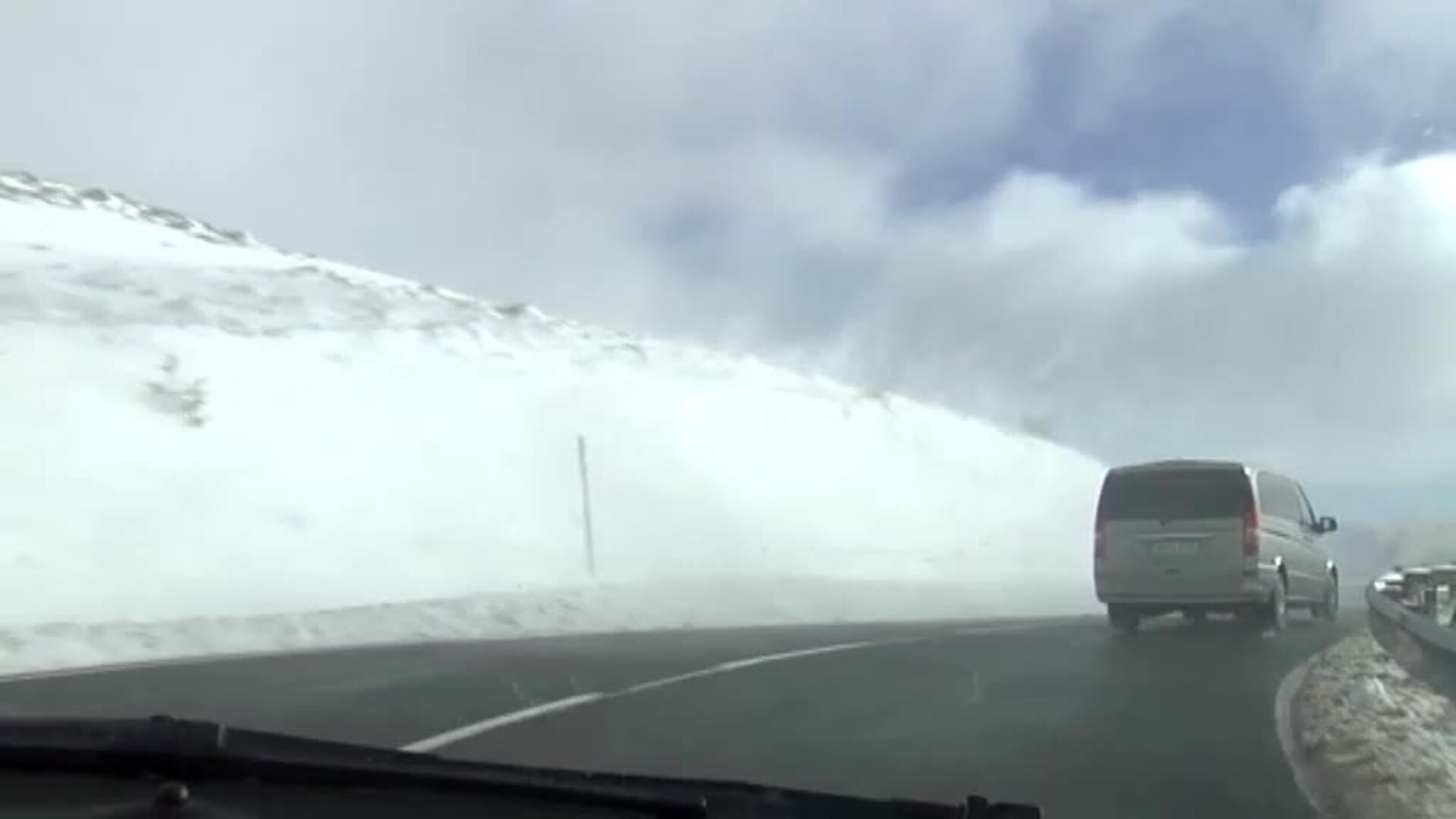 Un frente frío baja la cota de nieve a 400 metros en algunos puntos de Navarra