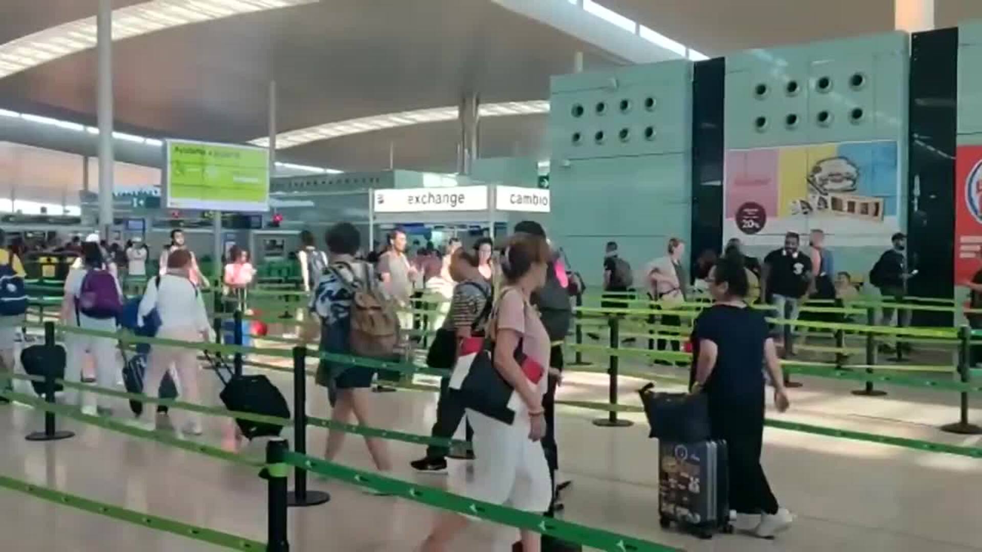 Normalidad en el Aeropuerto de Barcelona por la tarde pese a la huelga