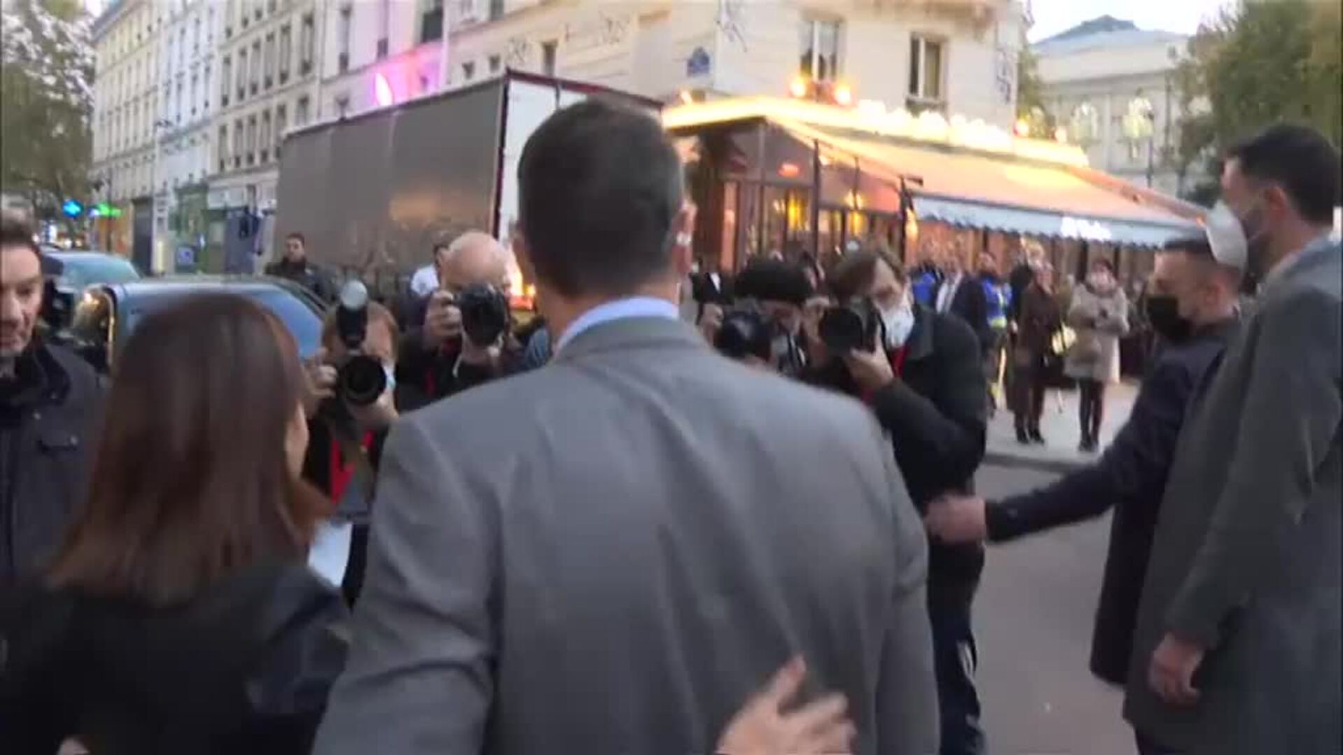 Sánchez participa en Francia en el foro por el 75º aniversario de la UNESCO