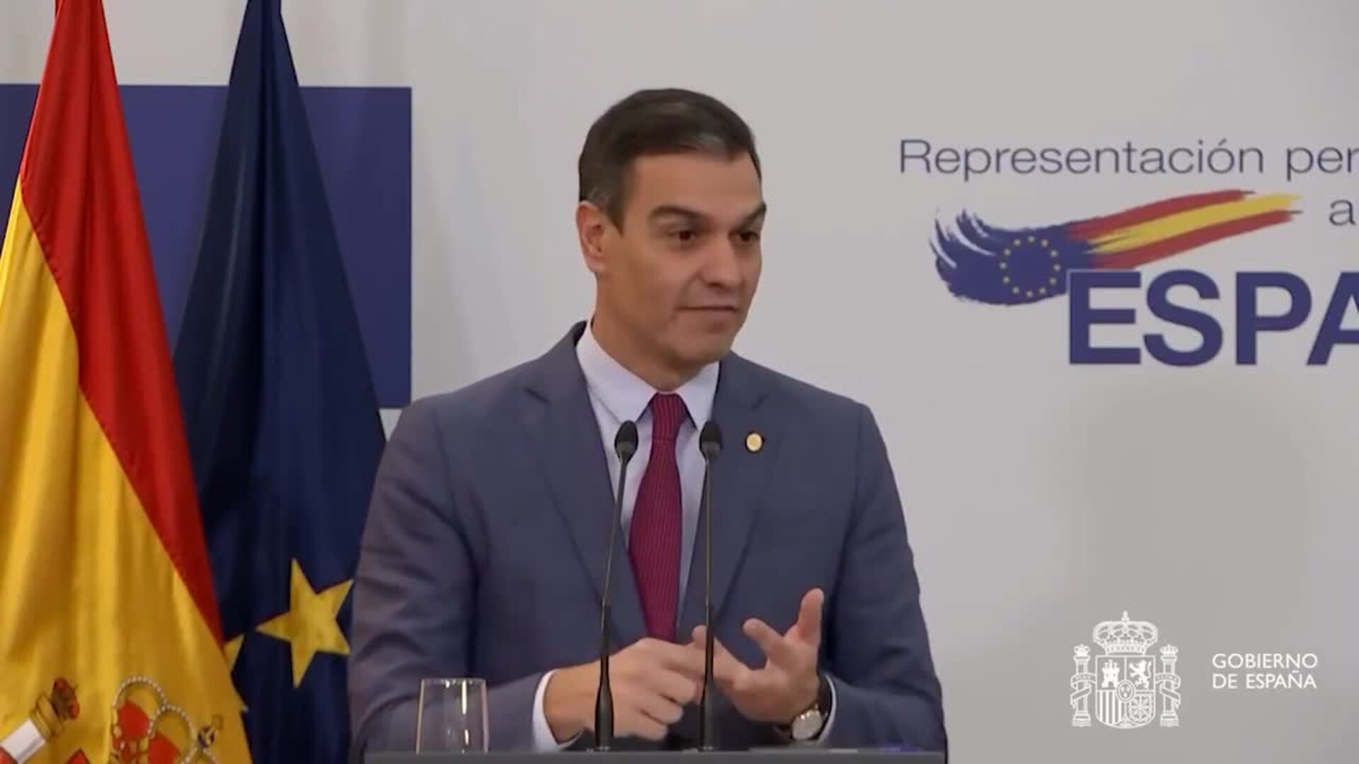 Sánchez apoya a Calviño y responde a Podemos que no hay injerencia