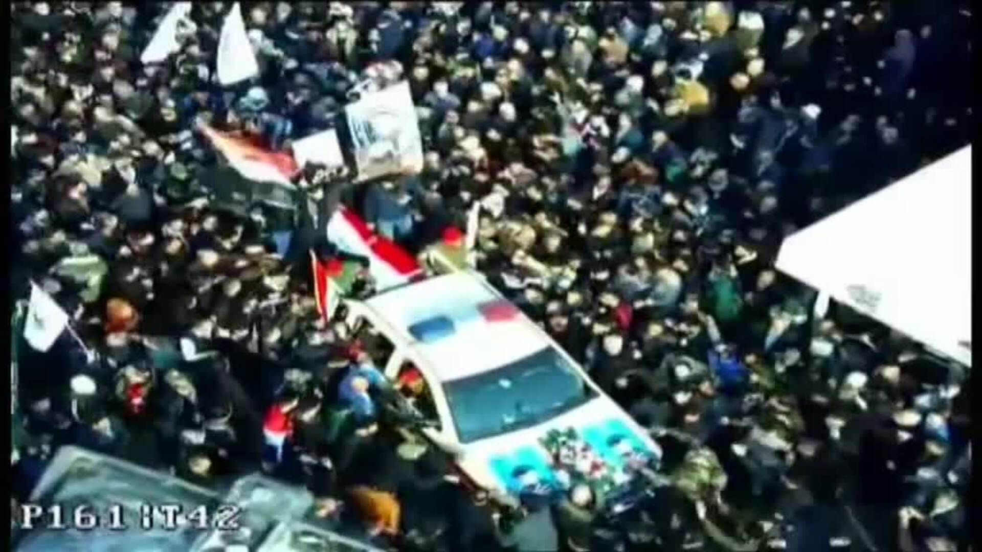 Miles de iraquíes acuden al funeral del general iraní Qassem Soleimani en Bagdad