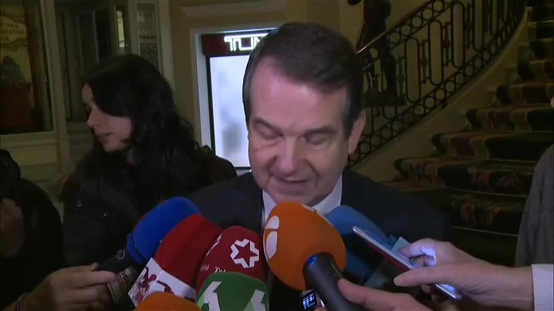 PSOE Y Esquerra negocian ya la investidura de Pedro Sánchez