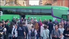 El Unicaja celebra su último título europeo sin desfile y con ofrenda en La Victoria