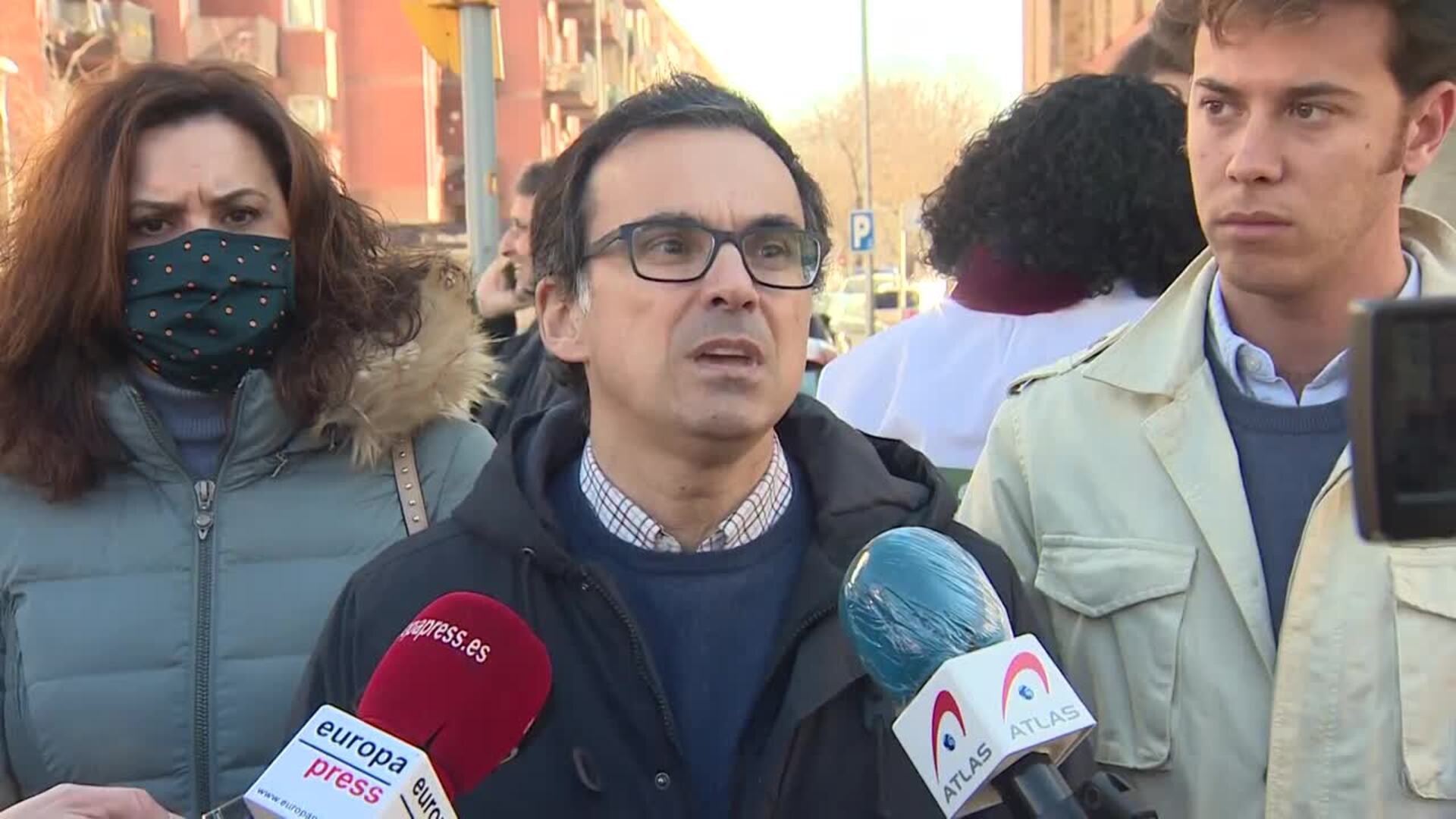 Cs, PP y Vox reclaman el 25% de castellano en una carpa de Escuela de Todos en Vic