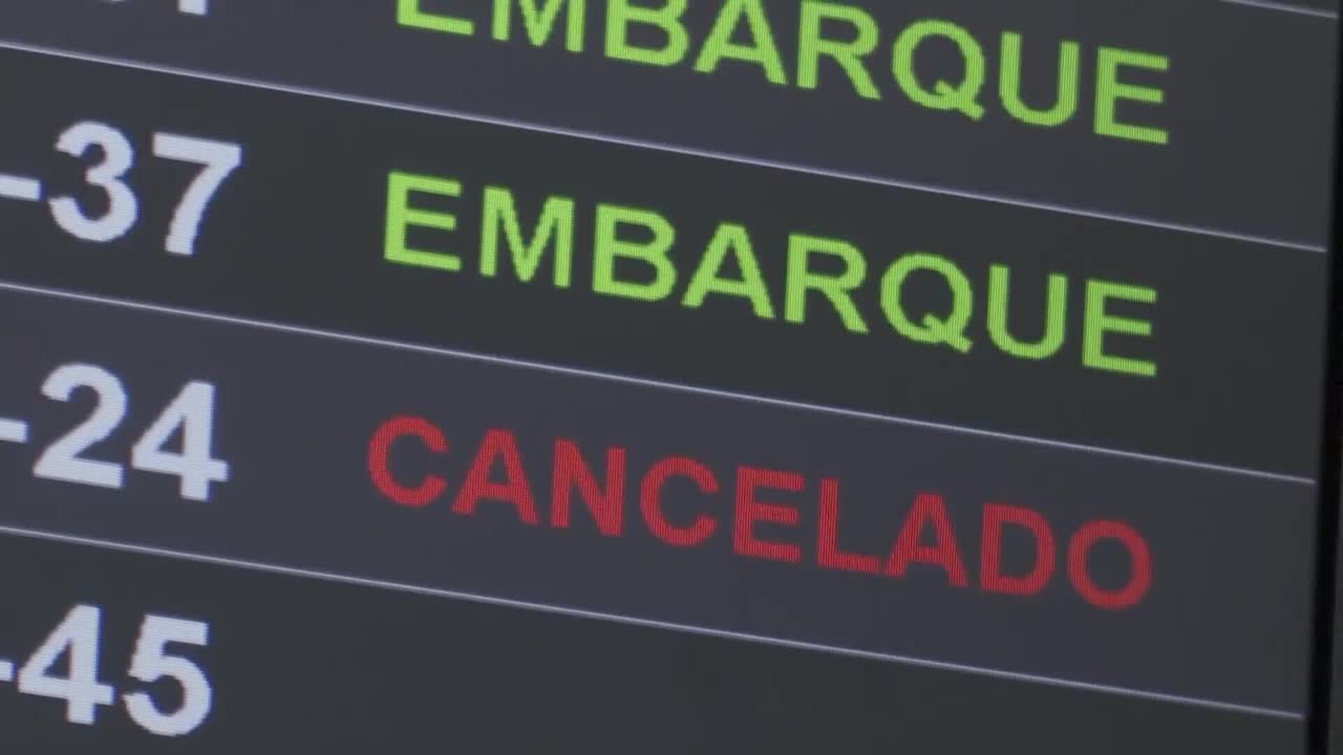 Los sindicatos de Ryanair extienden la huelga 12 días en julio