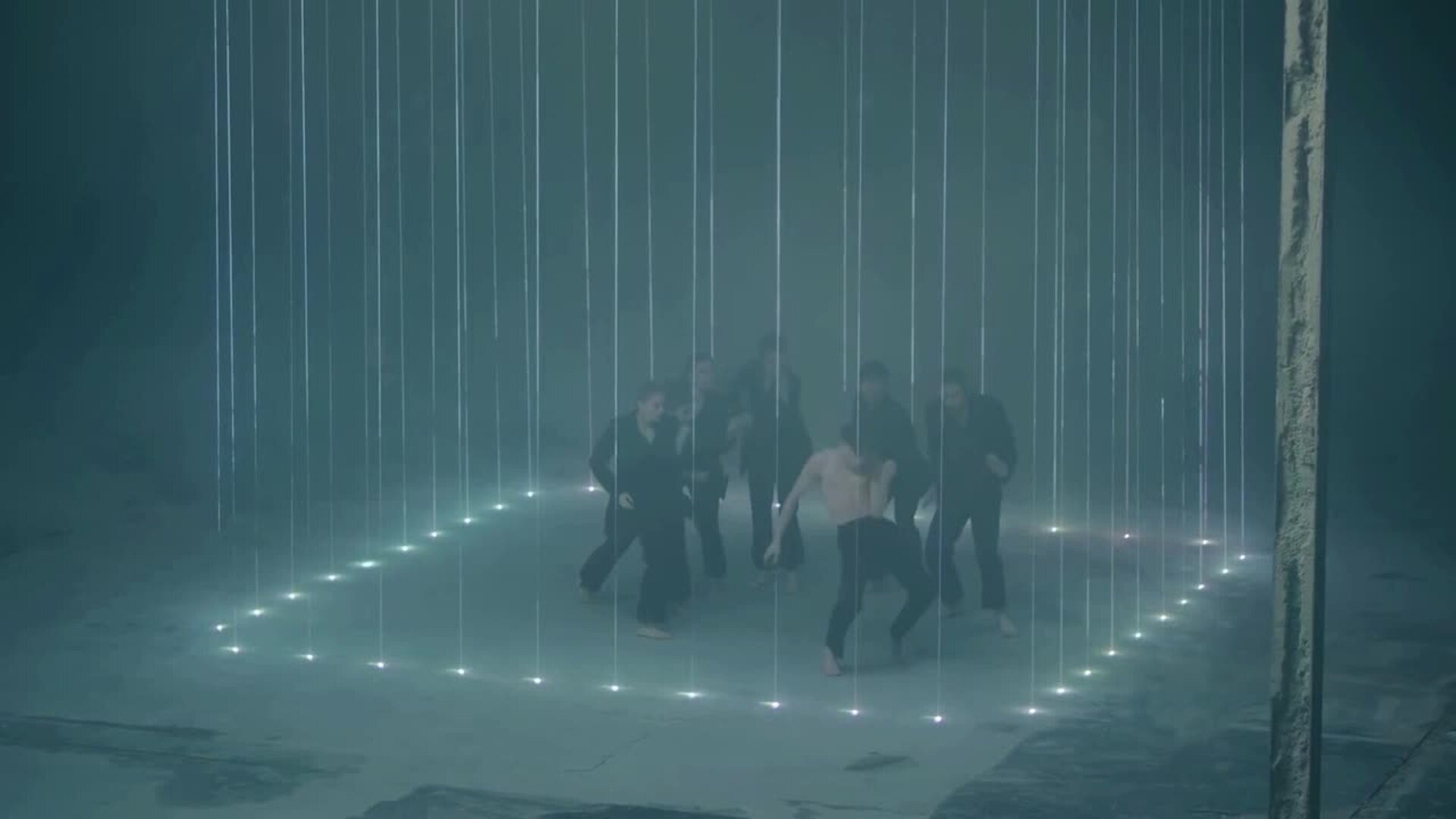 BTS regresan a lo grande con la hipnótica &#039;Black swan&#039;