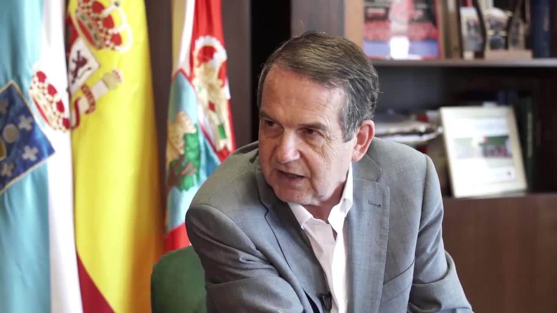 Caballero rechaza un gobierno &quot;a expensas&quot; de los secesionistas