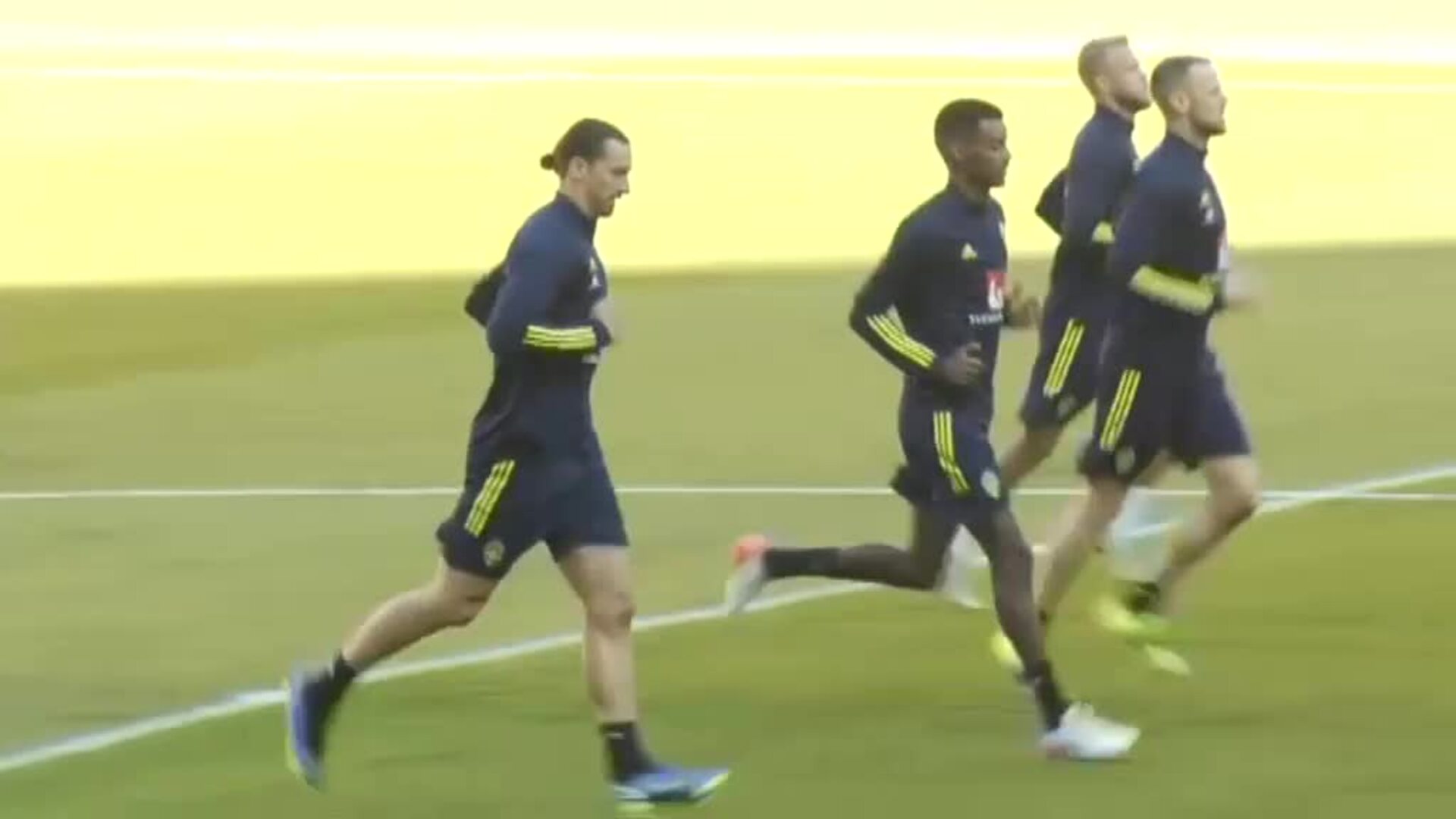 Suecia prepara la fórmula para contrarrestar a España con un Ibrahimovic señalado