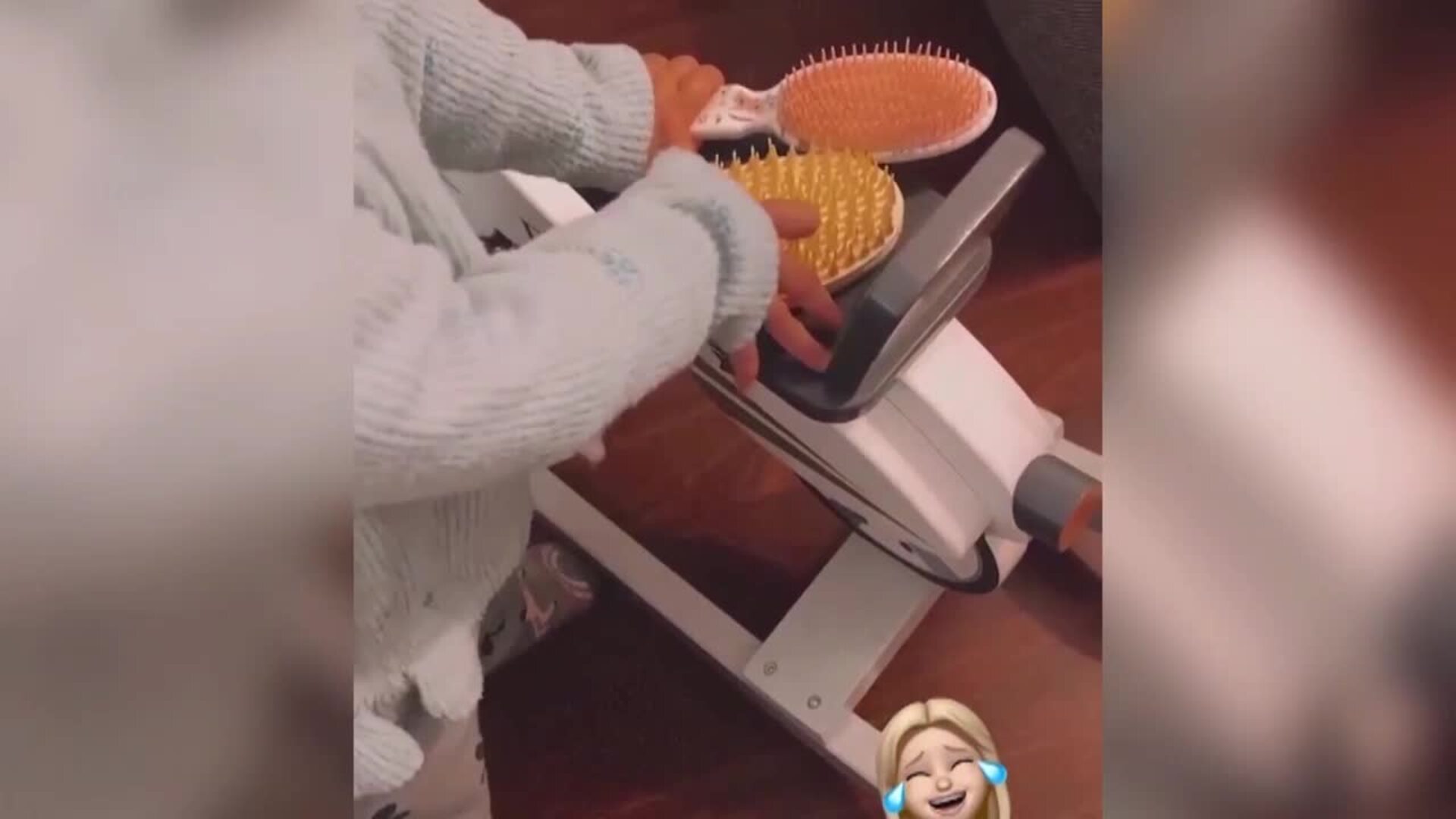 Laura Escanes presume de niña y de nuevo tatuaje