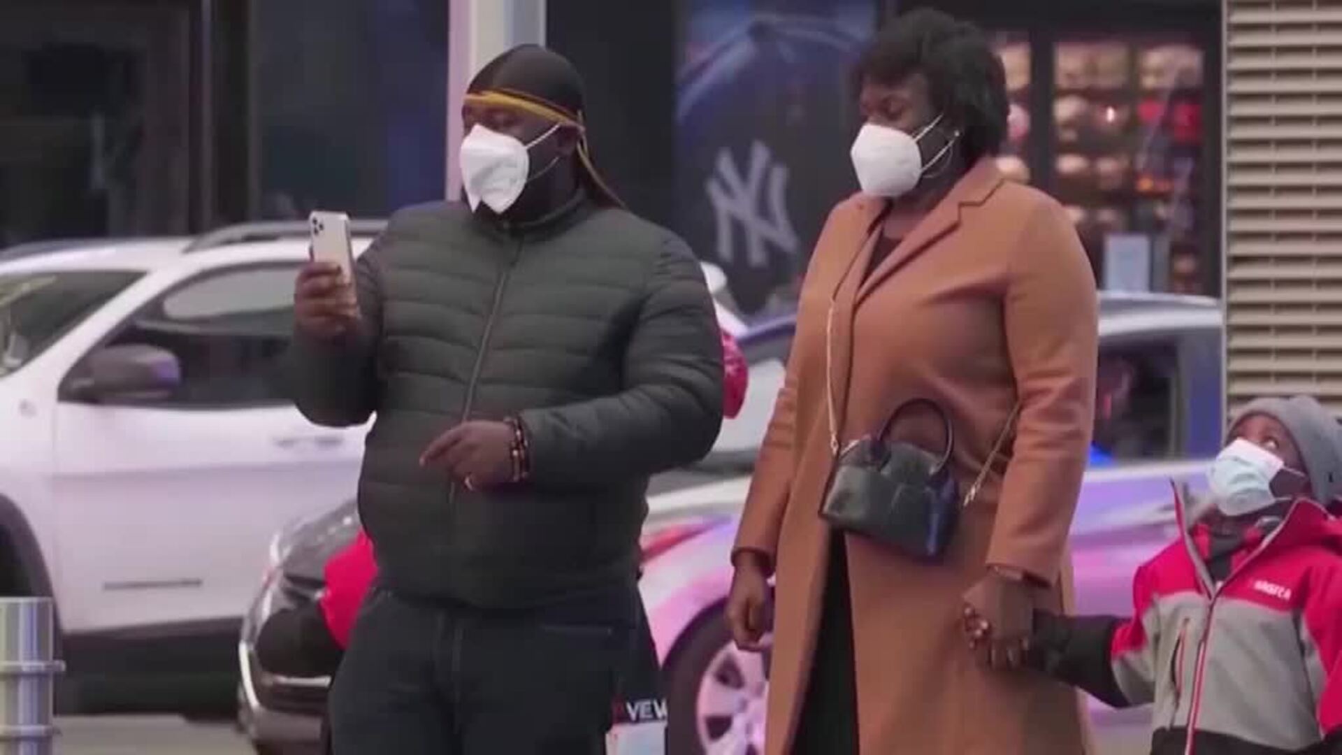 Se relaja el uso de mascarillas en EEUU