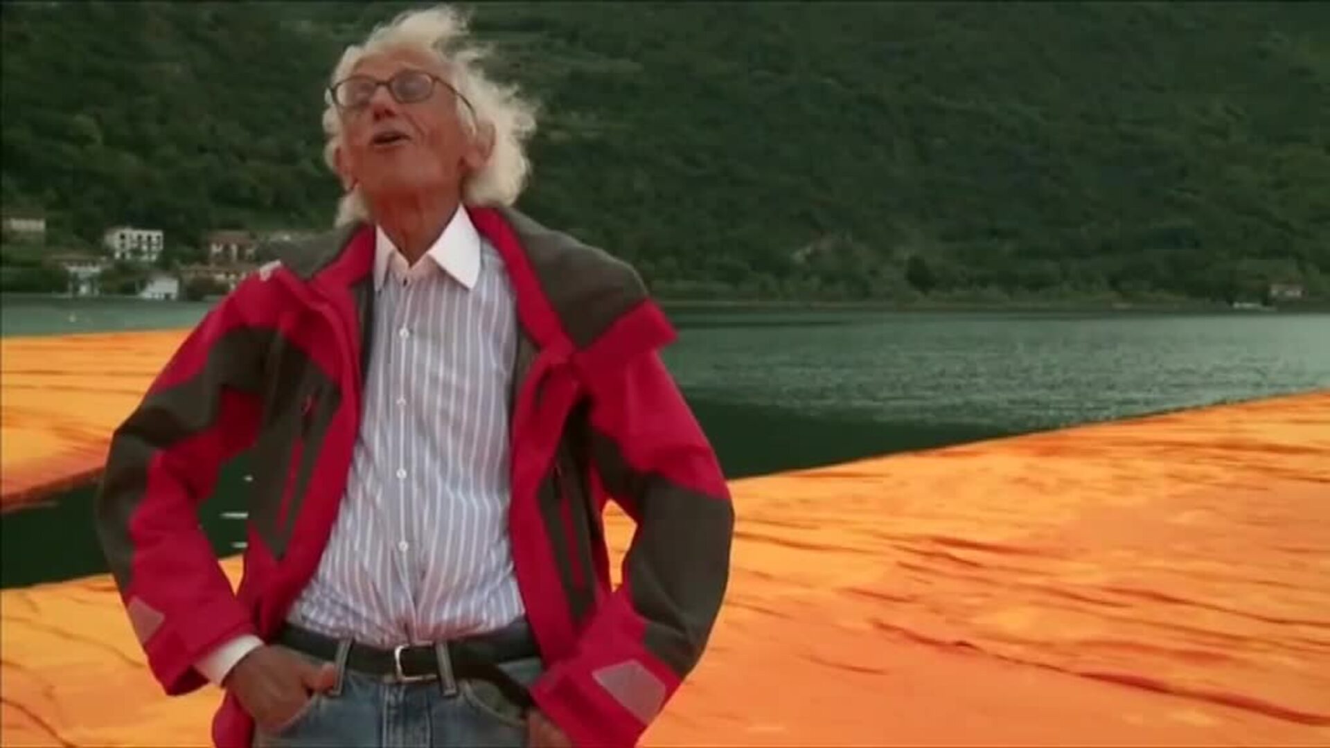 El Arco del Triunfo rinde homenaje a Christo Vladimirov