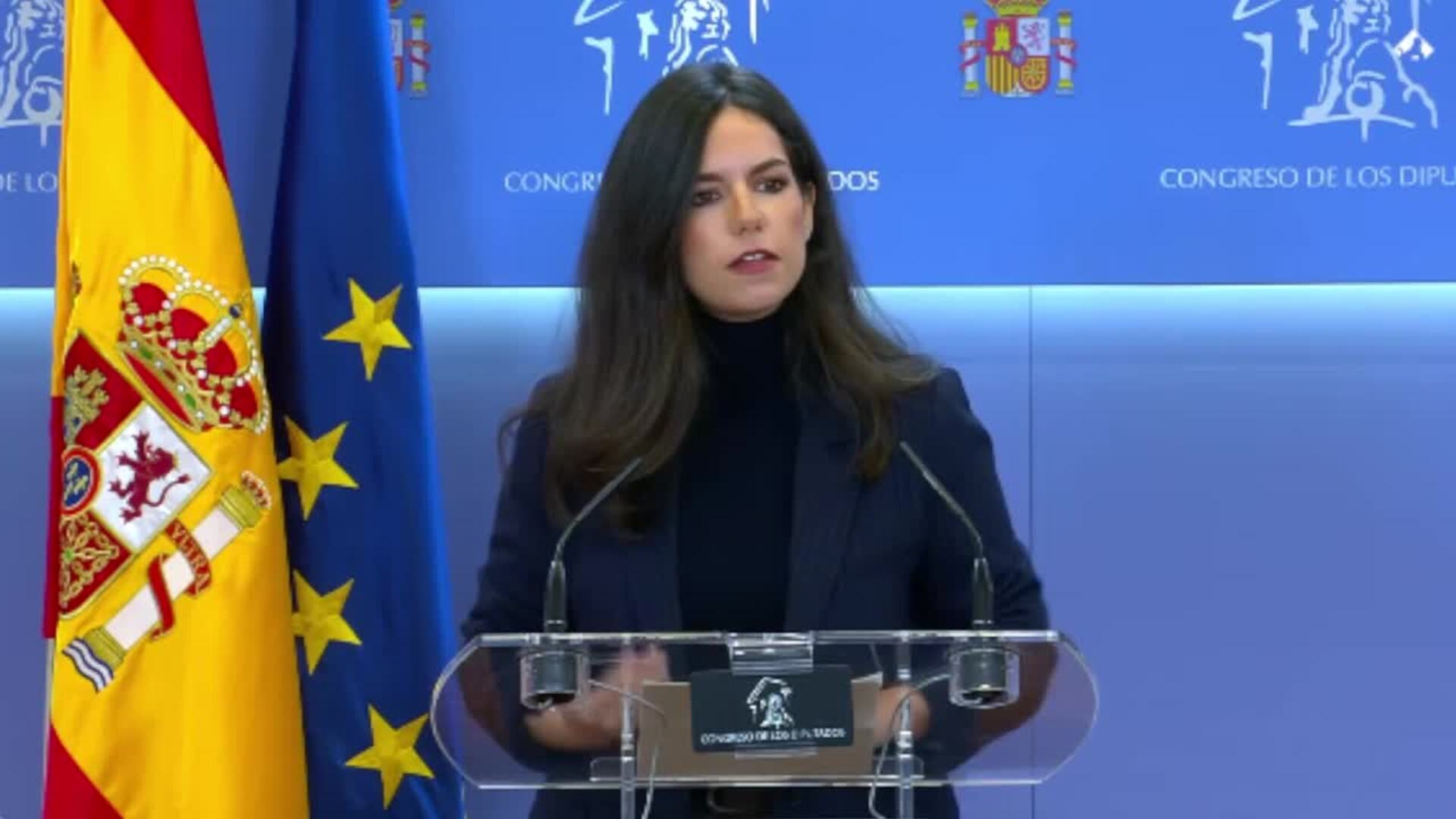 Vox acusa a Feijóo de dar a Sánchez 